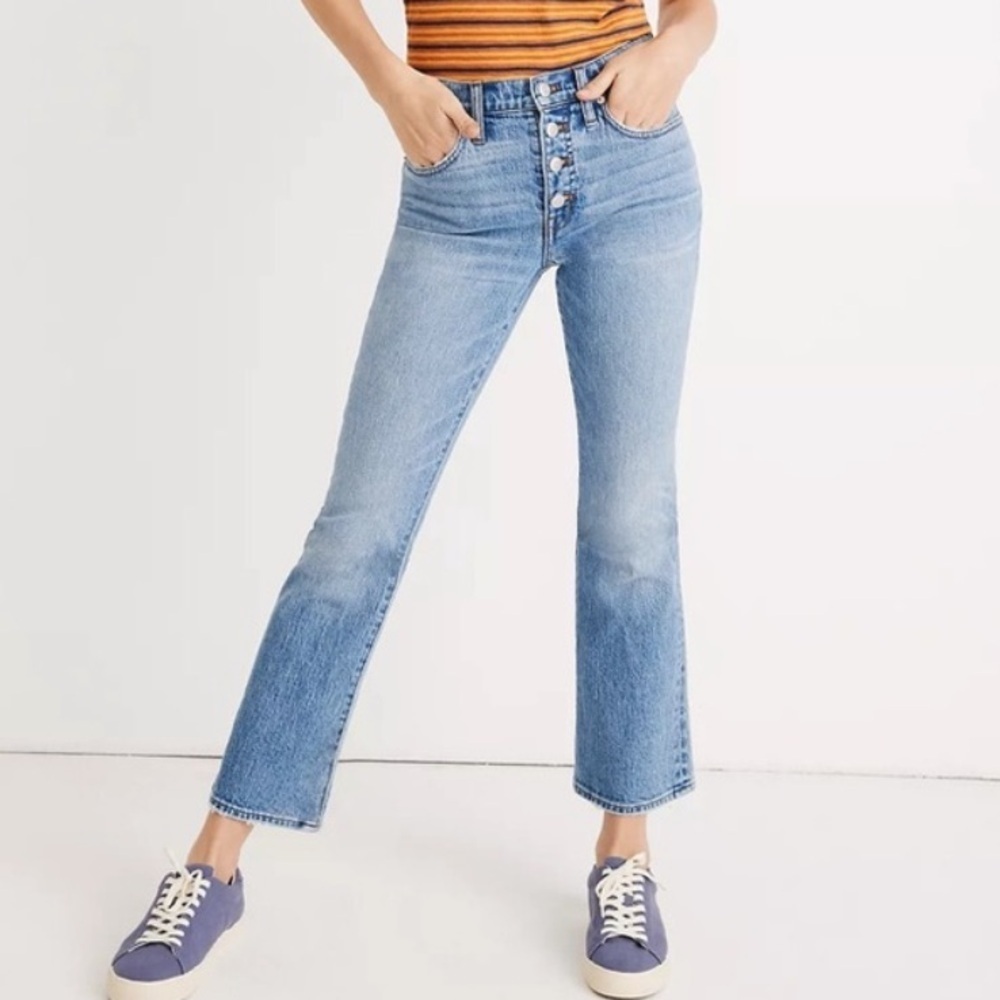 Madewell Cali Demi Boot cut Jeans Button-Front Edition 23